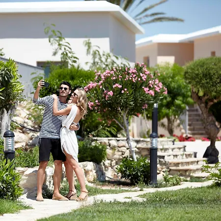 Hotel Louis St. Elias & Waterpark Protaras