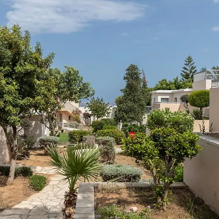 Louis St. Elias & Waterpark Hotel 4*